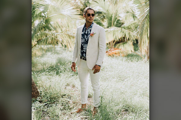 Hawaiian Shirt Outfit for Beach Wedding Guests