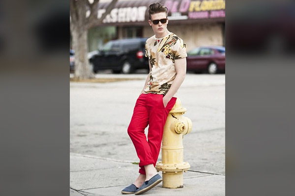 Men’s Casual Red Pants Outfit 