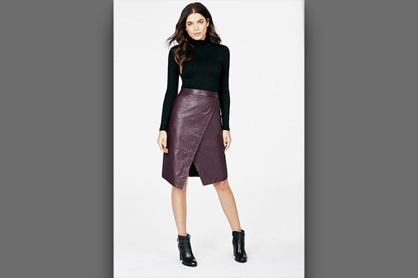 Leather Skirt Outfit Ideas for Women in 2024 leather skirt outfit ideas