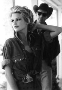 A denim campaign that took the world by storm a la Claudia Schiffer