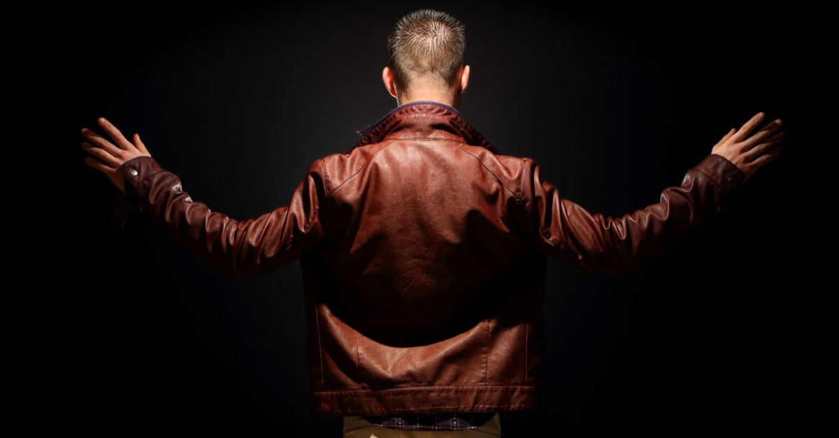 red leather jacket outfit ideas