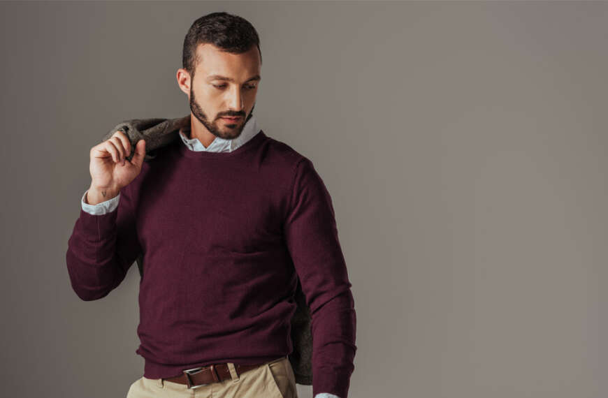 Sweater Style for Men: With Shirt or Without?
