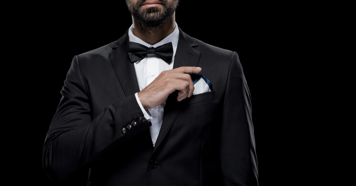 Can You Wear a Tie With a Tux?
