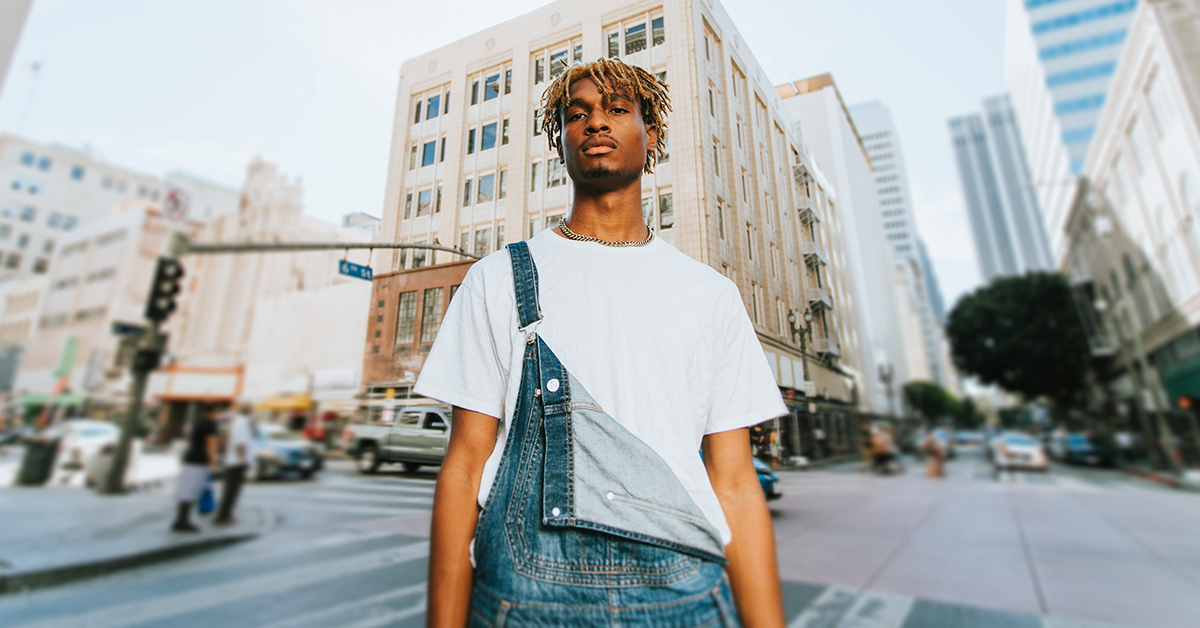 How To Wear Overalls Men Street Style Overalls Men, Fashion, Dungarees ...