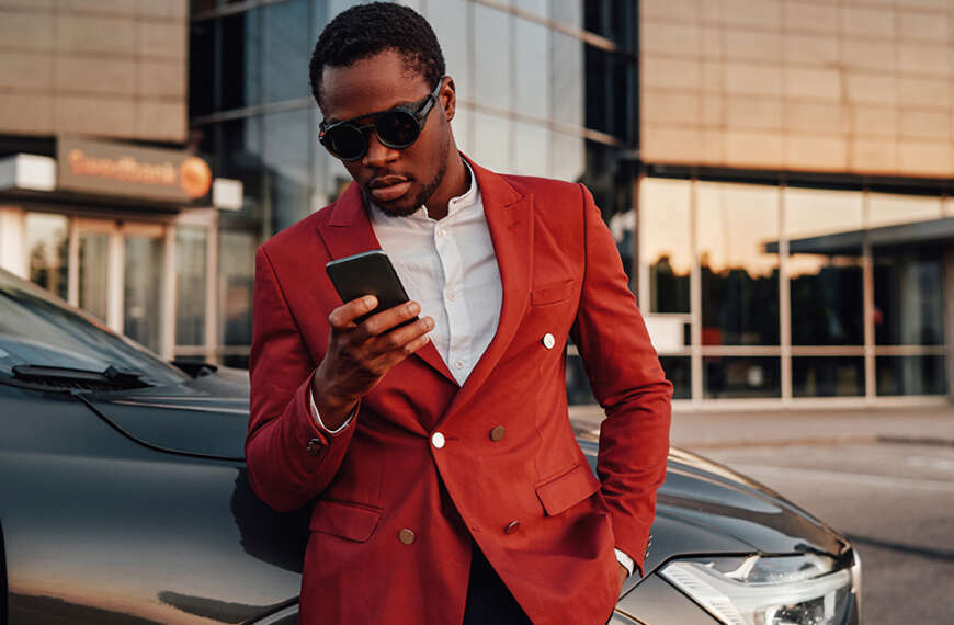 Red Blazer Outfits: How and When to Wear 