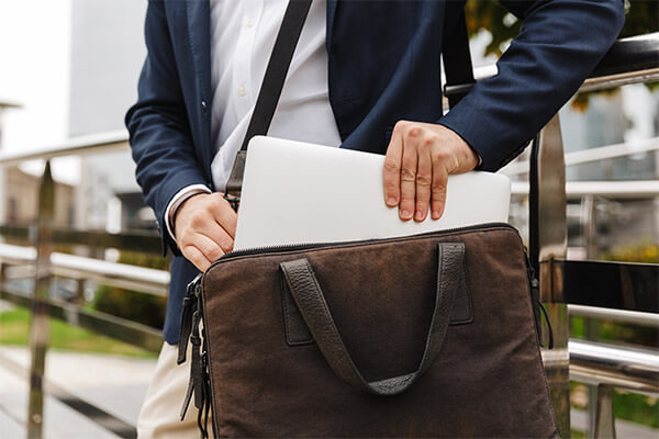 laptop bags and sleeves