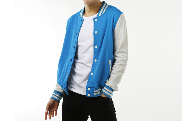 how to wear a large varsity jacket｜TikTok Search