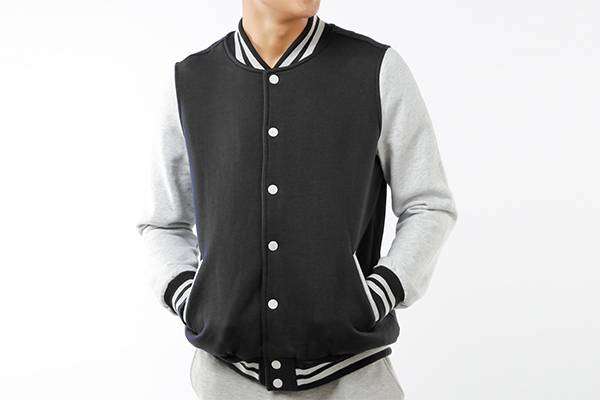 How to Style the Letterman Jacket Trend — Fall 2023 Sporty Style Varsity  Jacket