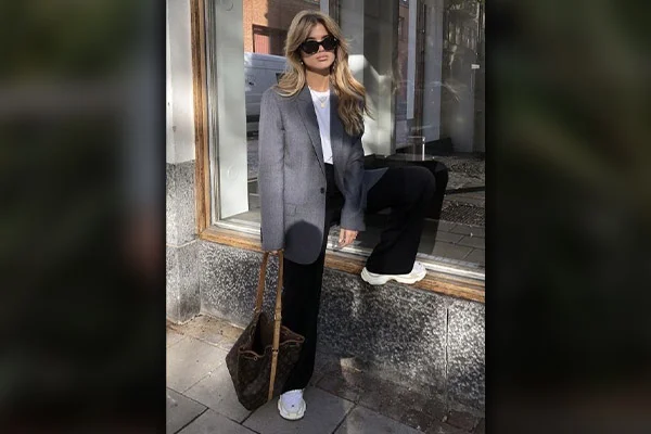 Women Wear With Grey Blazers