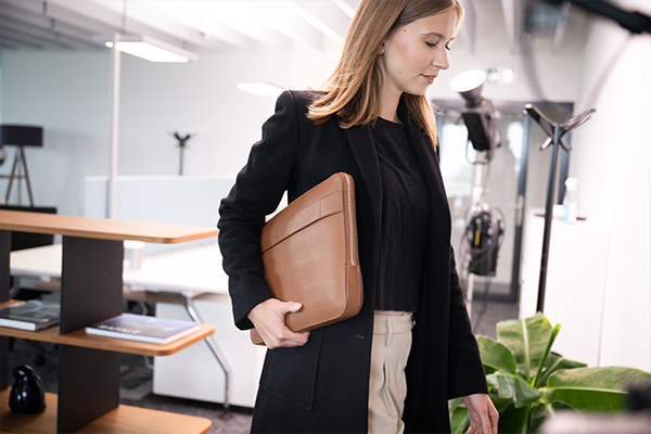 Best Leather Laptop Bag, Leather Sleeves For Eclectic Purpose