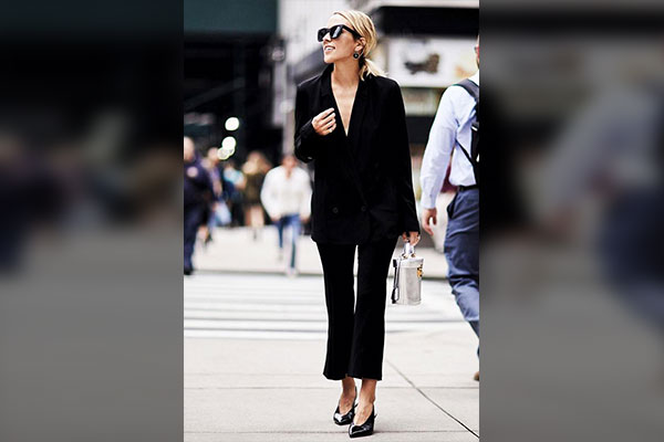 Black Outfits for Women in their 40s