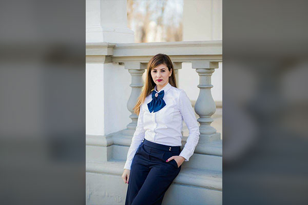 Bow Tie Scarf With A White Office Shirt 