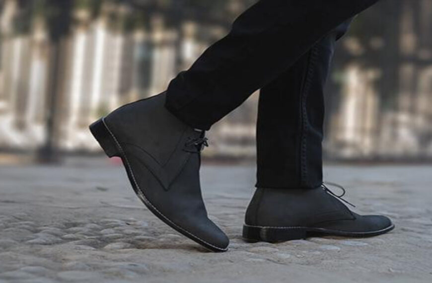 Chukka boots