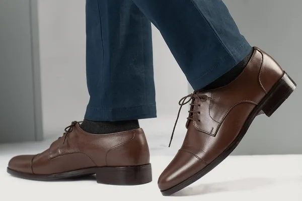 Dark Brown Shoes with Navy Suit