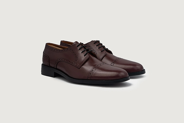 Dirk Brogues Derby Maroon Leather Shoes