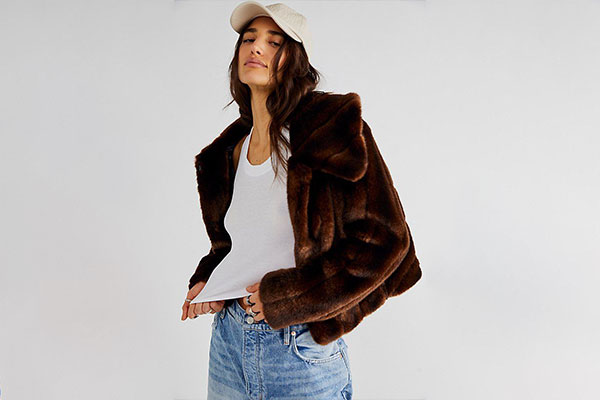 2. Fur Leather Jackets Outfits