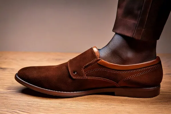 How to Fit Leather vs Suede Loafers