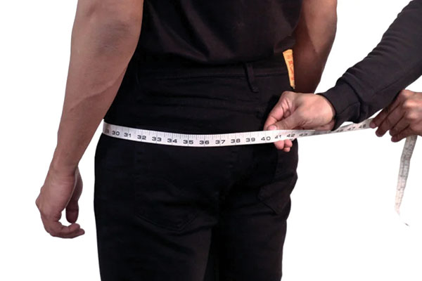 4. How to Measure Hips