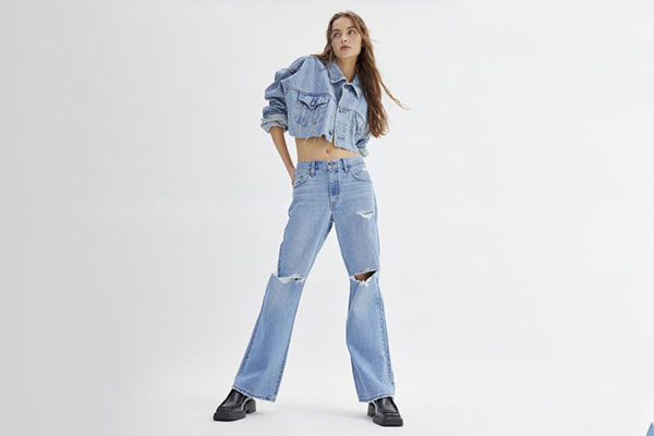 How to Style Baggy Bootcut Jeans