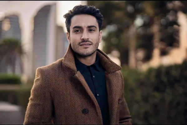 How to Wear a Peacoat