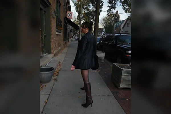 Lady of The Night - Sheer Knee High Socks + Black Pumps