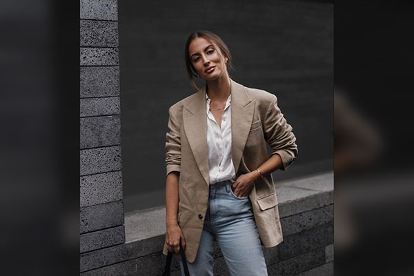 Oversized Brown Blazer Outfit