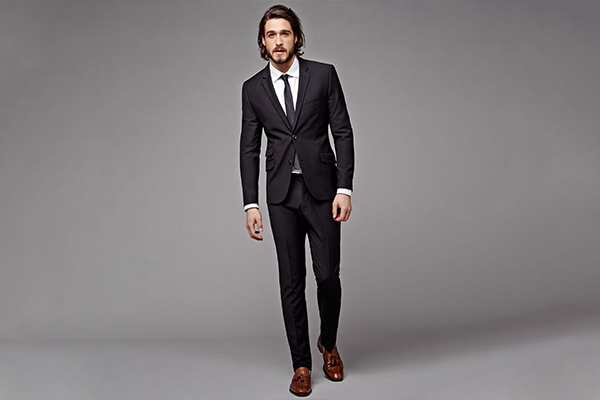 1. Shoes To Wear With A Black Suit