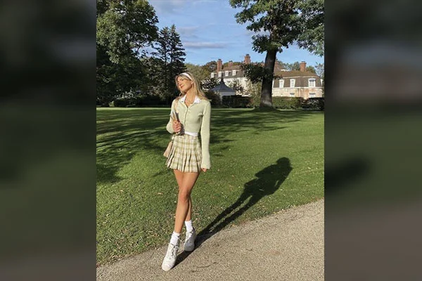 Soft Girl Skirt Outfits