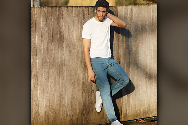 10 Ways To Wear A White T-Shirt With Style - Outfit Ideas For Guys