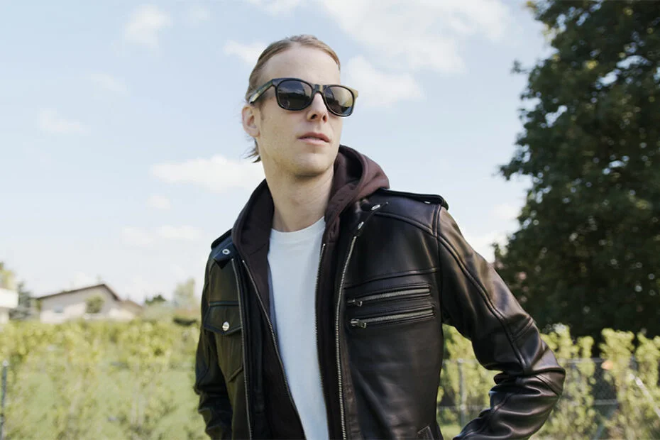 leather anniversary gifts for him