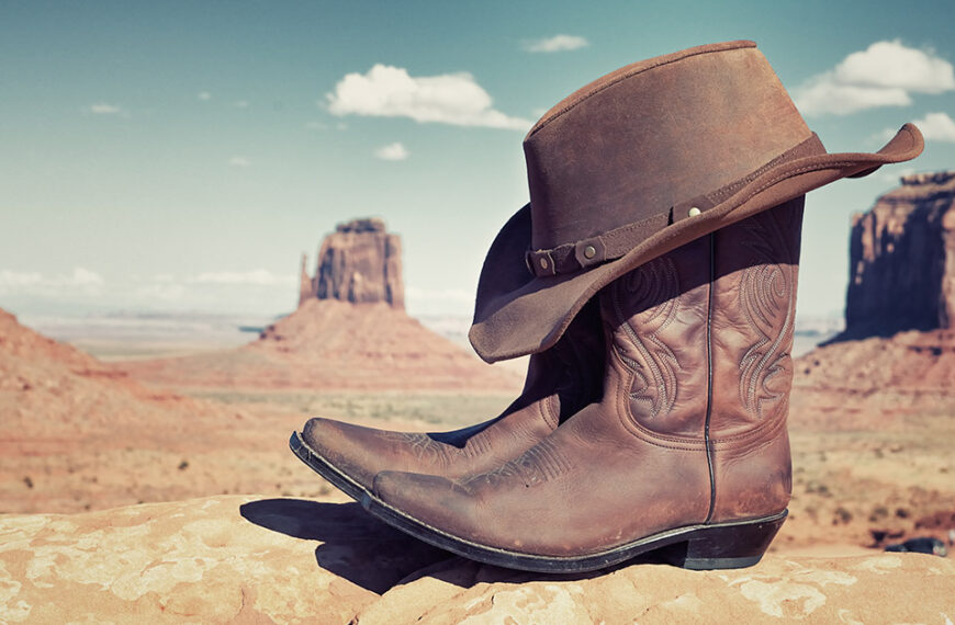 how to wear cowboy boots men