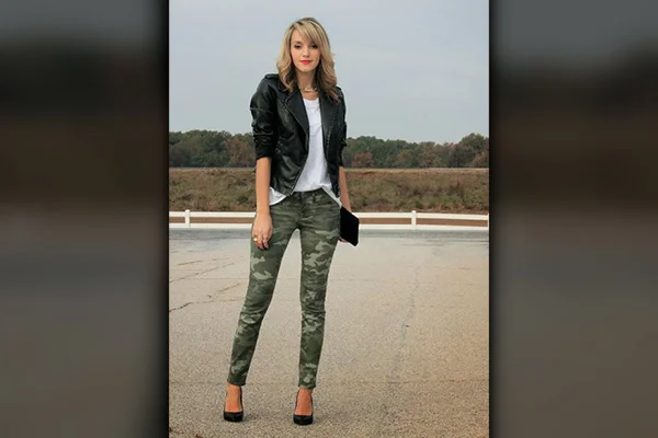Camo Pants Outfit For Women/How To Wear Camo Pants 