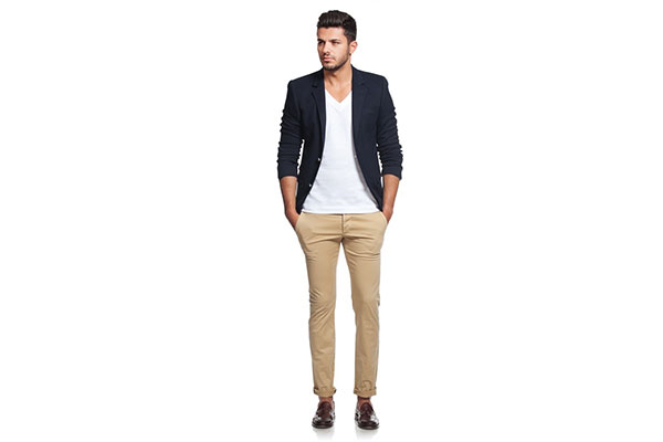 Khaki Pants and Black Shoes: The Perfect Style Combination