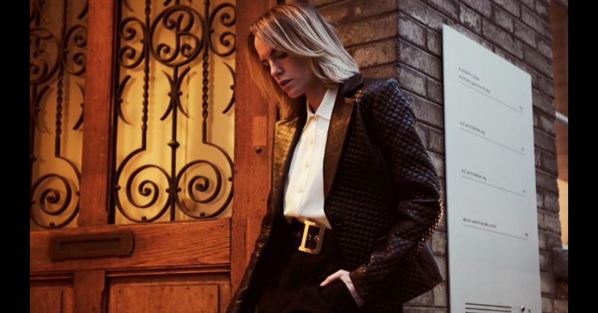 how to dress in 30s